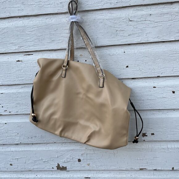 VICTORIA'S SECRET Cinch-Top Faux Leather Tote, Nude/Black- 12”x17” NWT - Picture 5 of 7